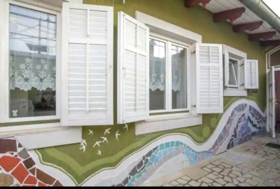 Ferienwohnung Kuca Za Odmor Lucy Pula Exterior foto
