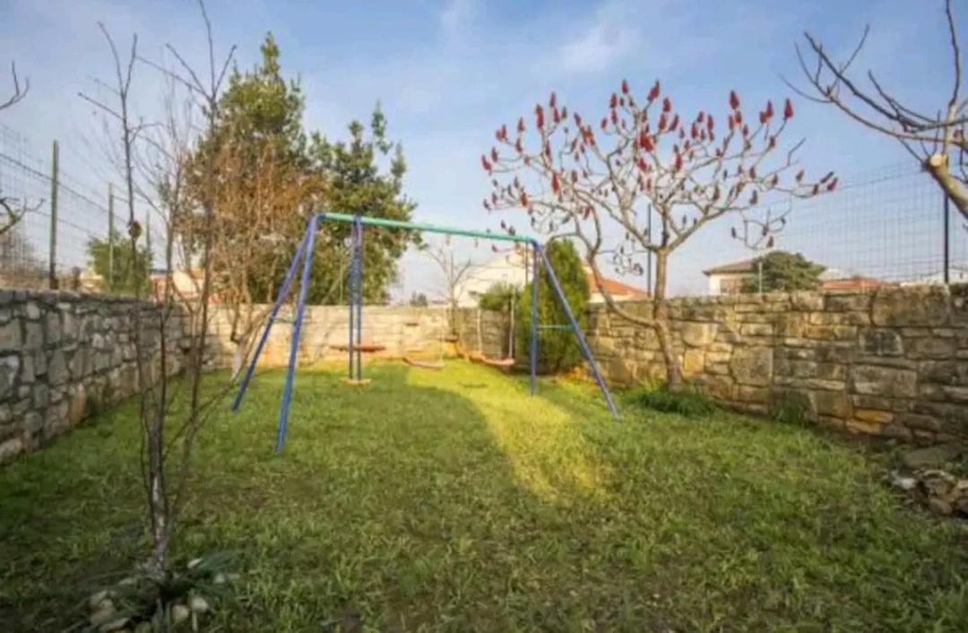 Ferienwohnung Kuca Za Odmor Lucy Pula Exterior foto